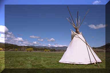 Lone TeePee / Photo by Tom Craig